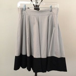 Amanda and Chelsea grey A line skirt size 8
